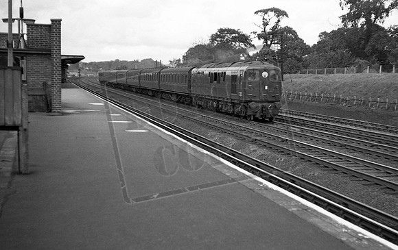 10202 1960-08-29 Carpenders Park