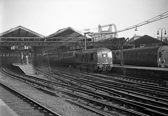 D5078 1960c London Euston