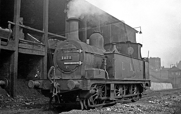 1671 1938-08-13 Kentish Town
