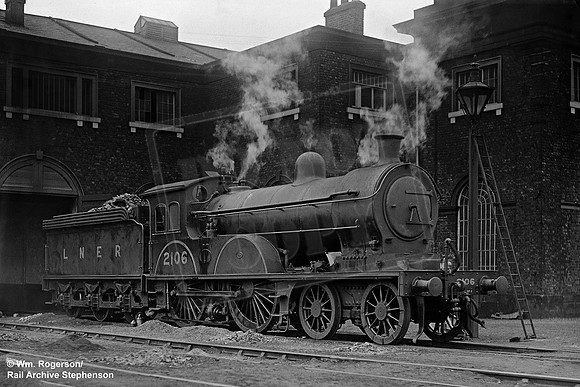 2106 1934-11-04 Darlington shed