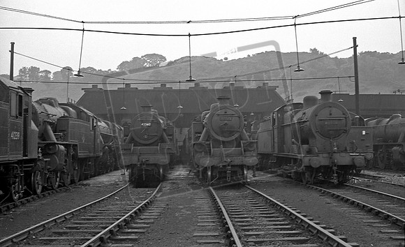41239 42562 42075 44076 1960-06-05 Bangor shed