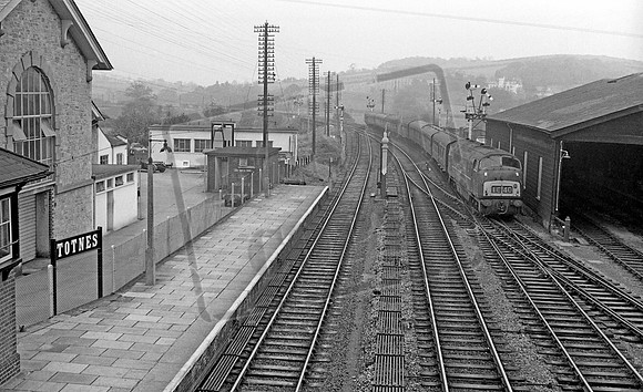 D821 1964-10-31 Totnes