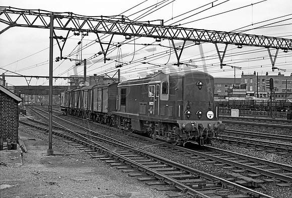 D8221 1960c Stratford