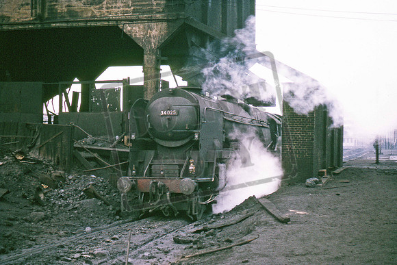 34025 1966-11-23 Nine Elms
