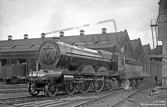 9877 1931-06 Haymarket shed