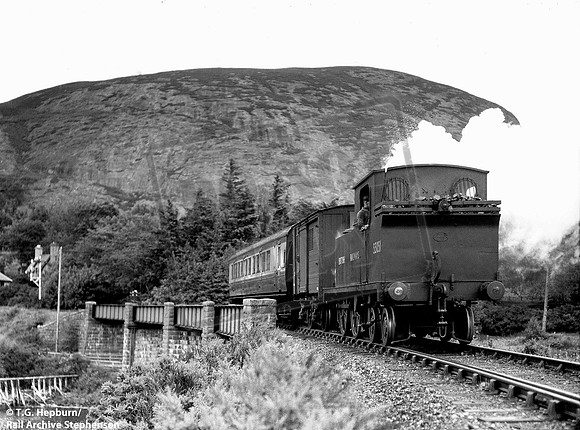 55051 1950s The Mound