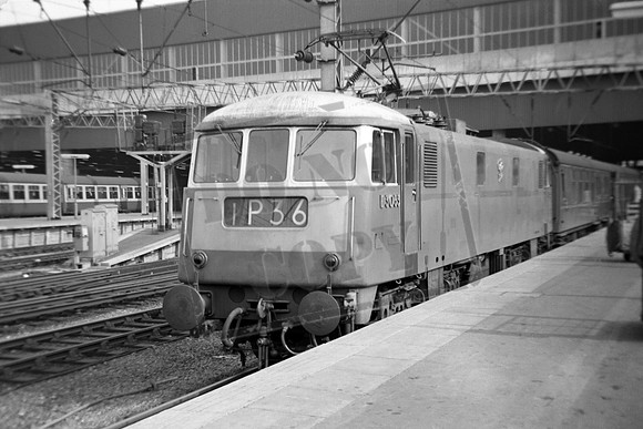 E3053 1965 London Euston