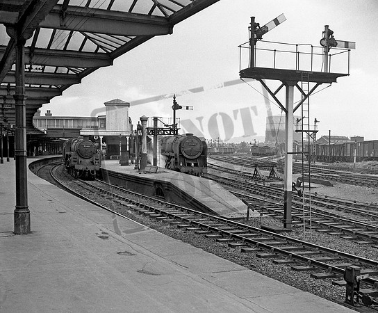 73021 1963-08-14 Gloucester Eastgate