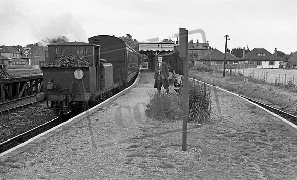 32650 1963-07-14 Hayling Island