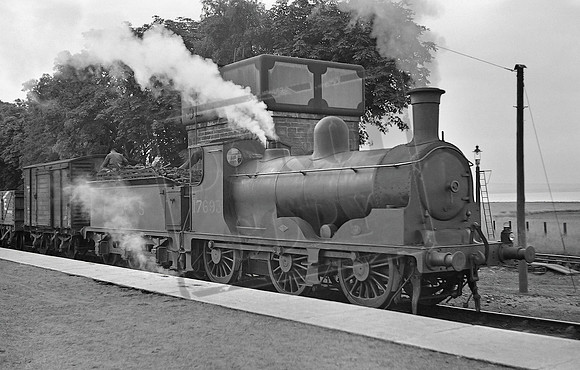 17693 1939-08-07 Tain