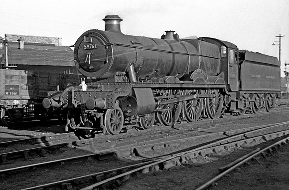 5976 1953-04-12 Exeter St Davids