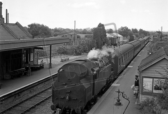 82044 1962-08-18 Langport
