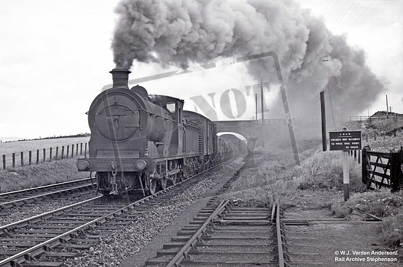 64466 1952c near Kingskettle