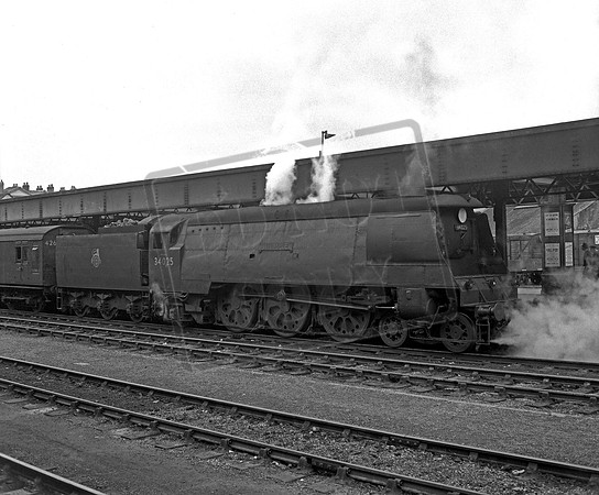 34025 1950s Exeter Central