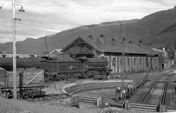 61784 1950s Fort William