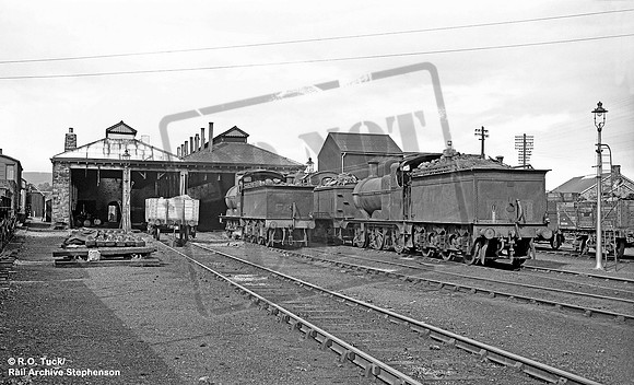 43822 1957-09-27 Craven Arms shed