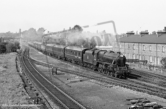 45267 1956-09-23 near Laindon