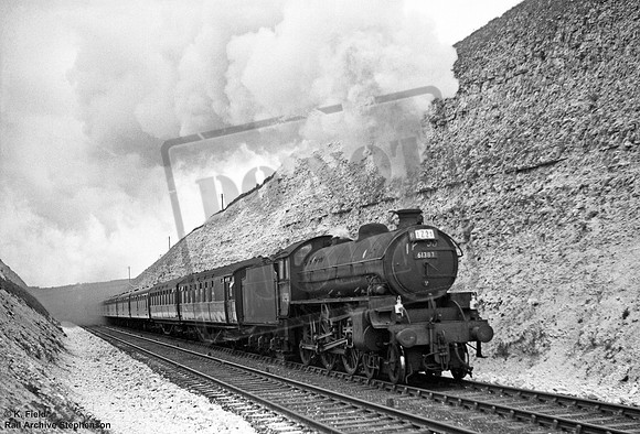 61383 1960s Enthorpe bank