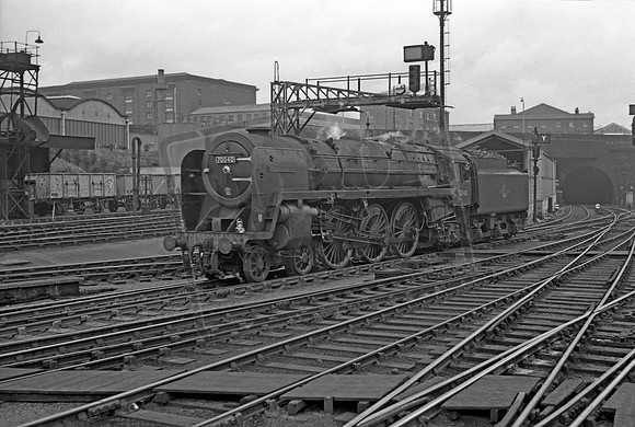 70040 1961c Kings Cross