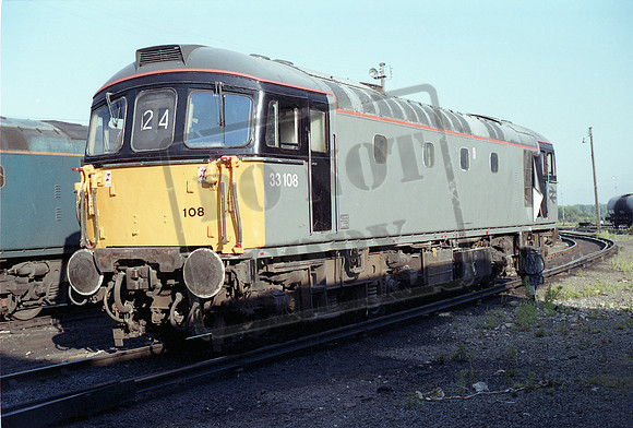 33108 1990c Eastleigh