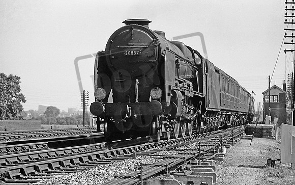 30857 1960s near Reading
