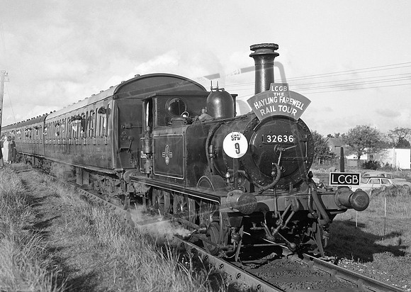 32636 1963-11-03 Havant