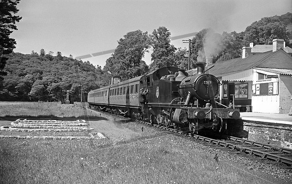 5519 1956-06 Looe