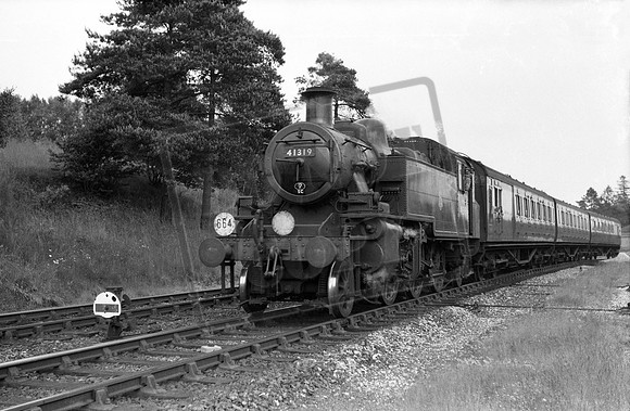 41319 1958 near Tunbridge Wells