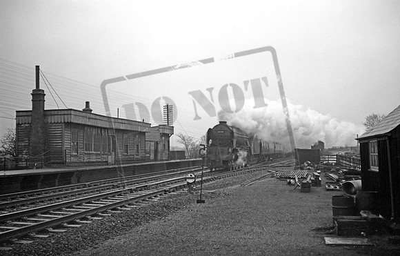 60145 1950s Barkston Station