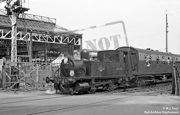 30096 1963-04-16 Southampton Docks