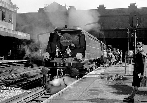 21C119 1946 London Victoria