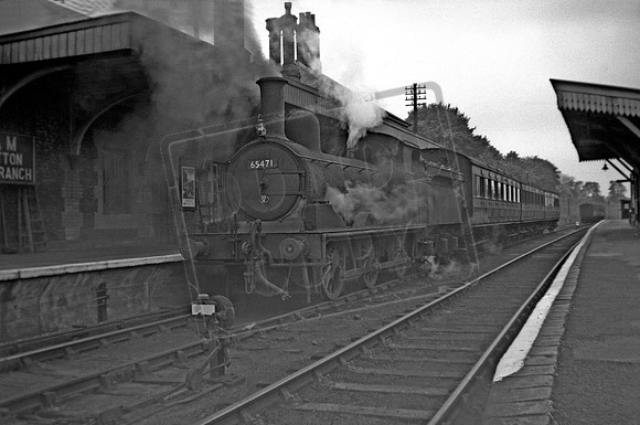65471 1954-05-30 Swaffham