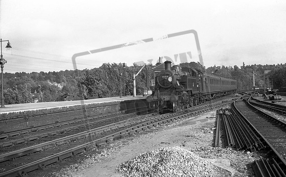 41317 1953-05-23 Oxted
