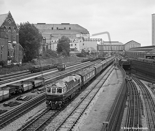 D6504 1966-06-05 Lillie Bridge