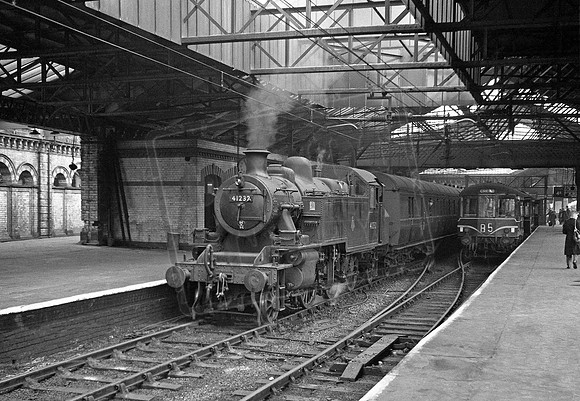 41232 1962-04-19 Crewe