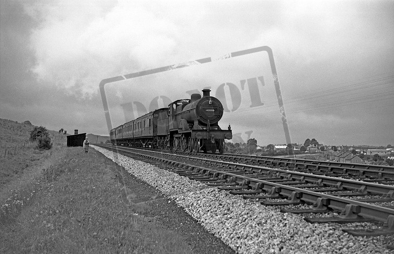 Rail-Online | Fowler 2P 4-4-0 | 40568 1958-07 S&DJR between Midsomer ...