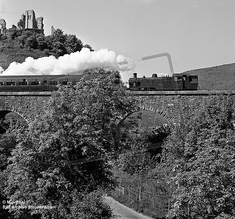 41224 1966-05 Corfe Castle