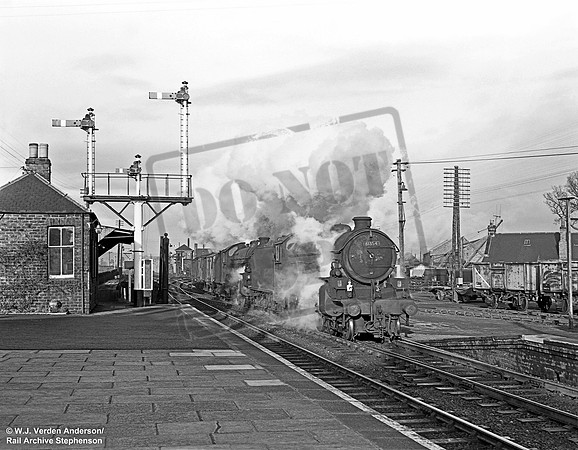 61354 1965-12 Ladybank