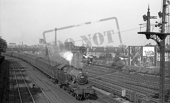 2511 1948-09-25 Barking