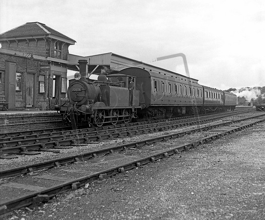 32678 1962-08-25 Hayling Island