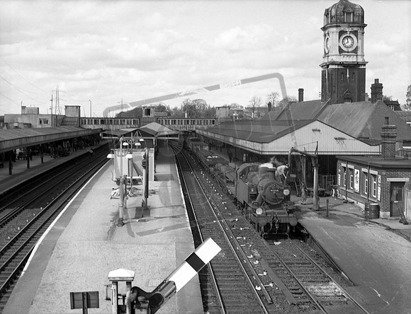 41294 1966-03-28 Southampton