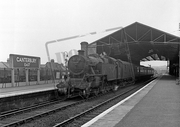 42095 1952-09-17 Canterbury East