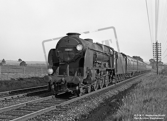 30861 1960-06-04 near Beaulieu Road