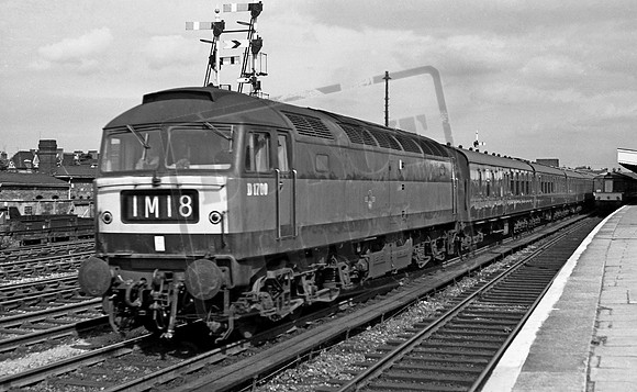 D1700 1964-07-28 Leamington Spa