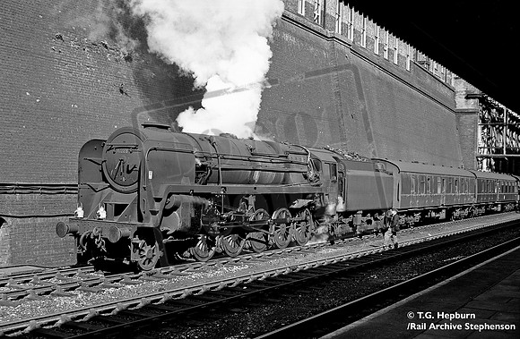 92228 1966-08-23 Nottingham Victoria