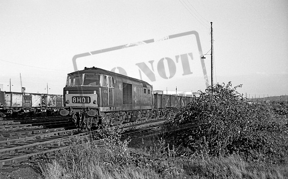 D7015 1967-10 Portishead sidings