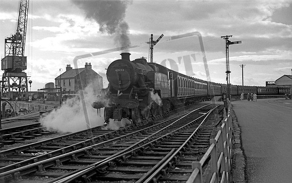 42193 1961c Ardrossan Winton Pier
