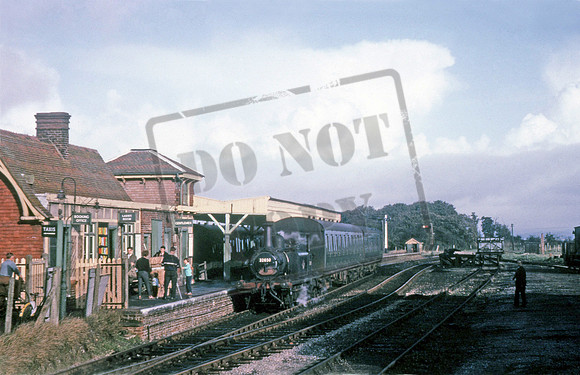 32650 1963-11-02 Hayling Island
