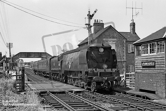 34072 1963-06-02 Pinhoe