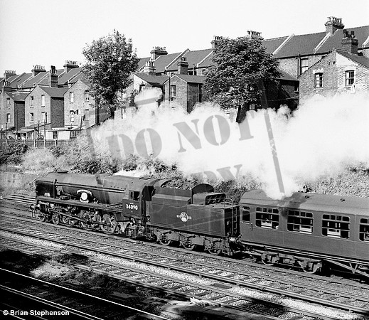 34090 1964-07-10 Clapham Junction